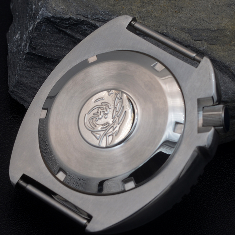 Cubierta Trasera Sellada Imper - Exhibition Caseback reseña y precio