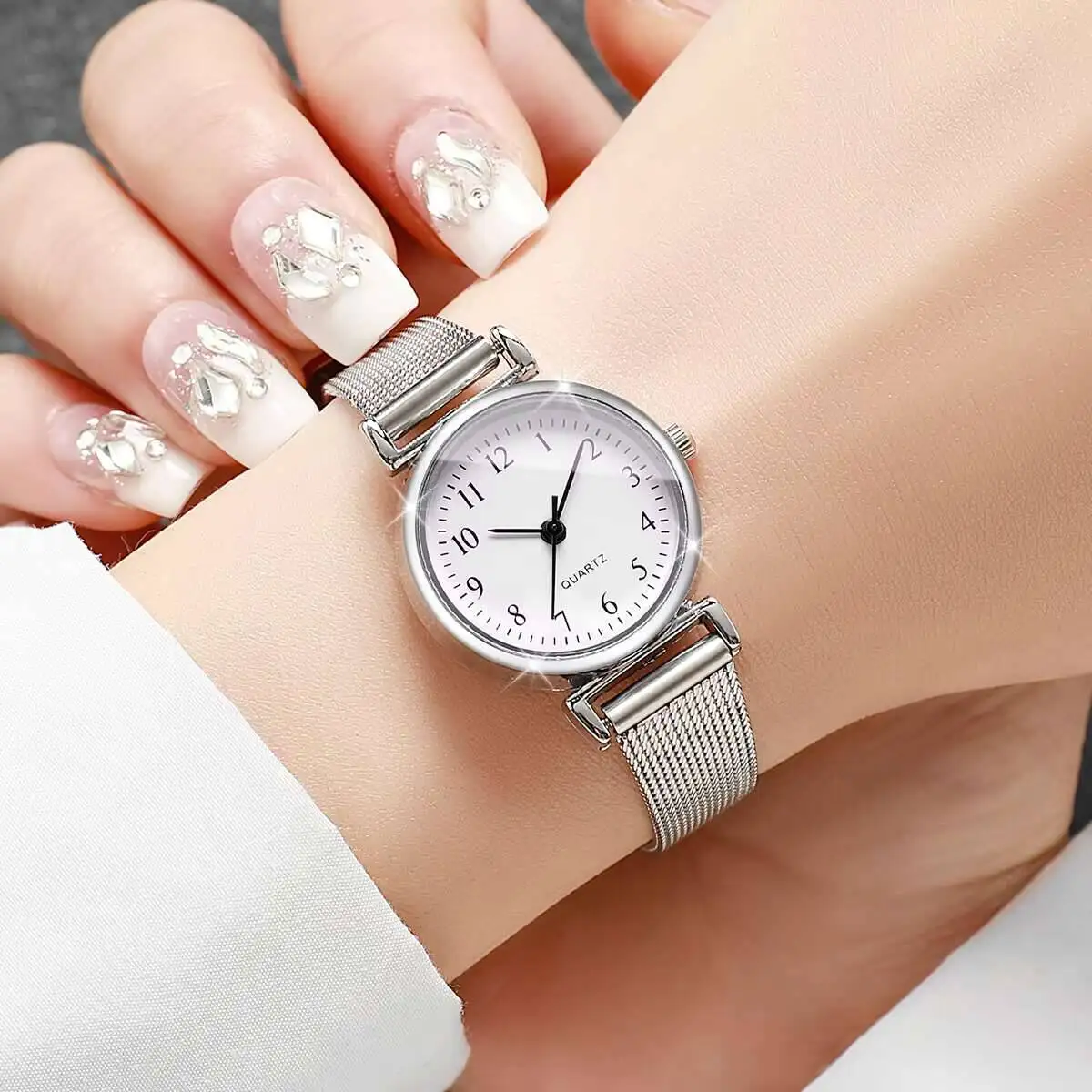 1/2 relojes de moda para mujer - Luxury Watch With Rubber Strap reseña y precio